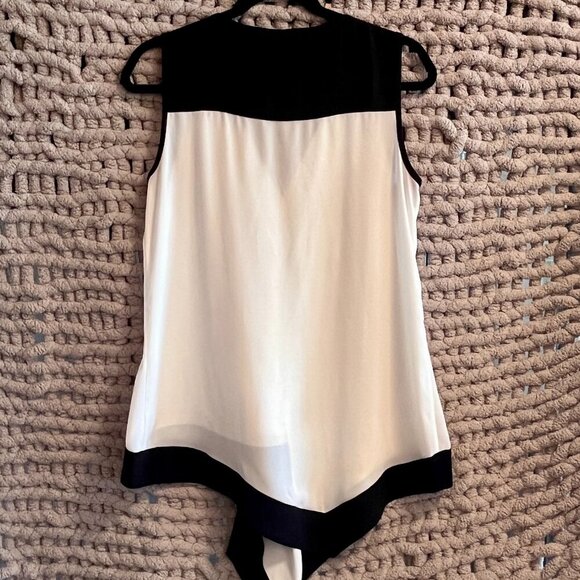 Joesph Ribkoff Sleeveless White with Black Trim Top with Ruffled front Size 8 - Picture 12 of 12